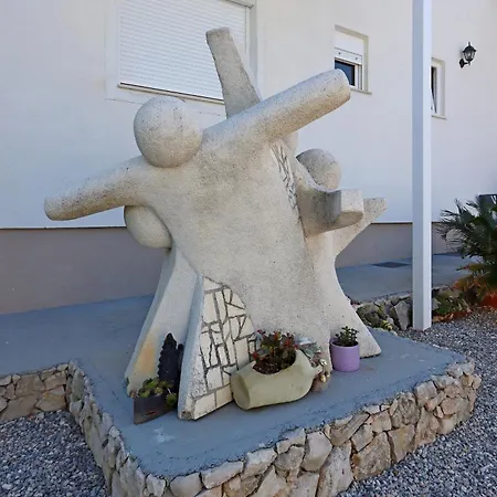 With A Parking Space - 21509 Penzion 4*